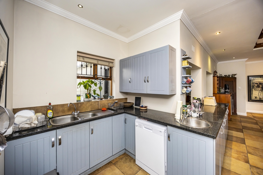 4 Bedroom Property for Sale in Nahoon Beach Eastern Cape